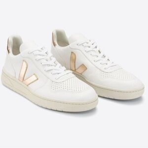Veja V-10s in Platine, 7US, 38EU